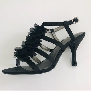 Lulu Townsend black heels